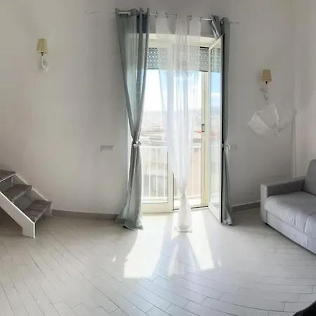 Apartment White House *