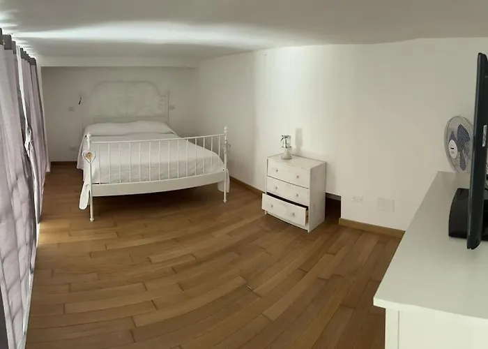 Apartment White House